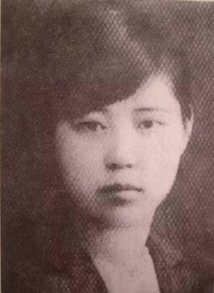 Picture of a young Bai Lang