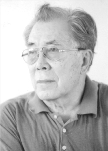 black and white photo of an elderly man with glasses