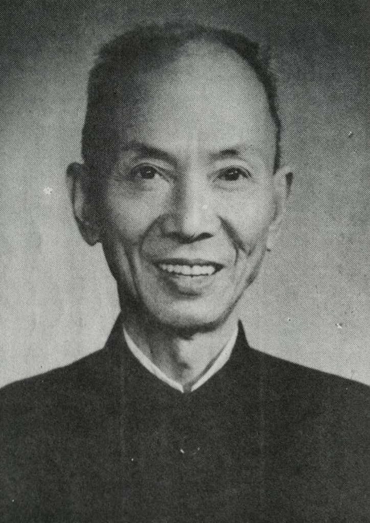 Black and white photo of Cheng Xiaoqing smiling